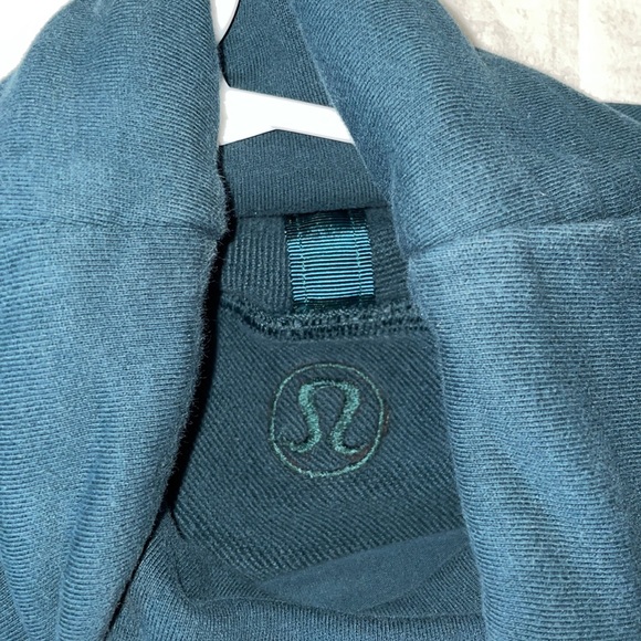 Lululemon Turtleneck Sweatshirt - Picture 2 of 4
